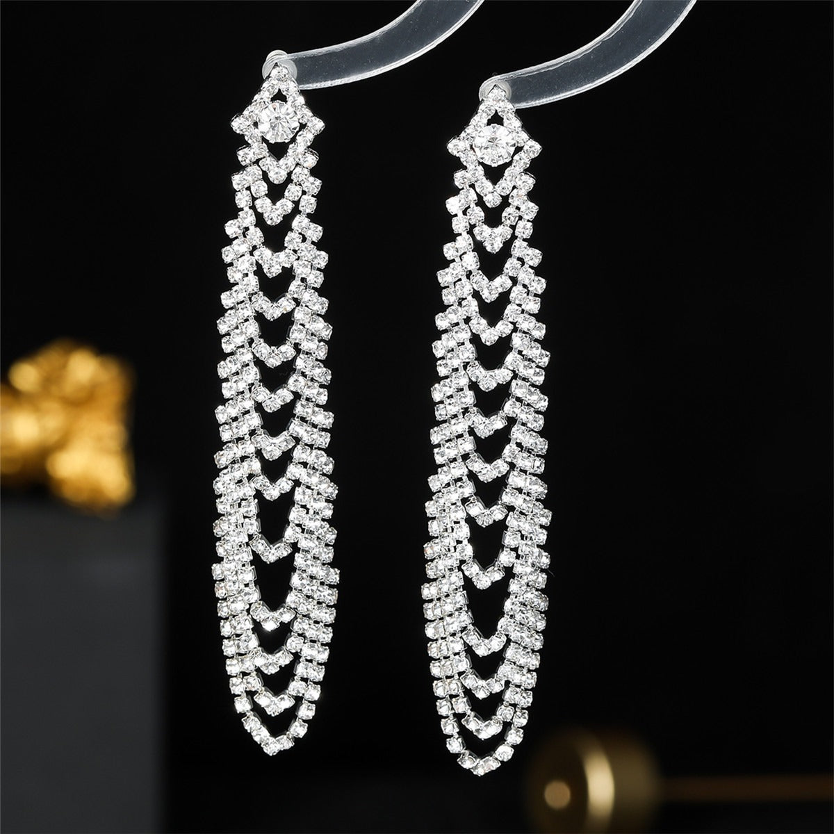 Super sparkly long earrings full of diamonds, light luxury style, fashionable temperament, rhinestone stud earrings