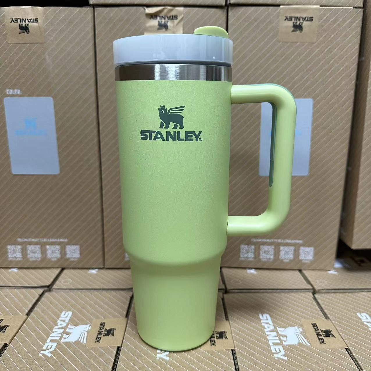 Stanley Tumbler with Handle Straw Lid Stainless Steel 30oz  Vacuum Insulated Car Mug Double Wall Thermal Iced Travel Cup