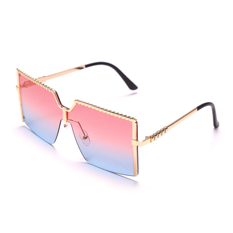 New Frameless Conjoined Style Sunglasses Fashion Personality Sunglasses Ocean Sheet Windproof Sunglasses